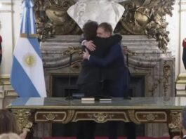 Con Adorni a su lado, Santilli juró como jefe de Gabinete: hubo fuerte presencia de gobernadores y dirigentes del PRO