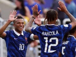 Francia aplastó a Suecia y jugará con Paraguay en octavos