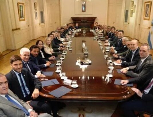 Elecciones: gobernadores preparan un festival de desdoblamientos y miran a mayo del 2027