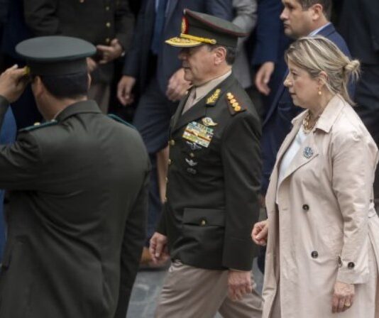 El Gobierno prepara un aumento salarial para las Fuerzas Armadas y de Seguridad: cuándo se anuncia