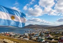 La bandera argentina volvió a flamear en las Islas Malvinas tras 44 años