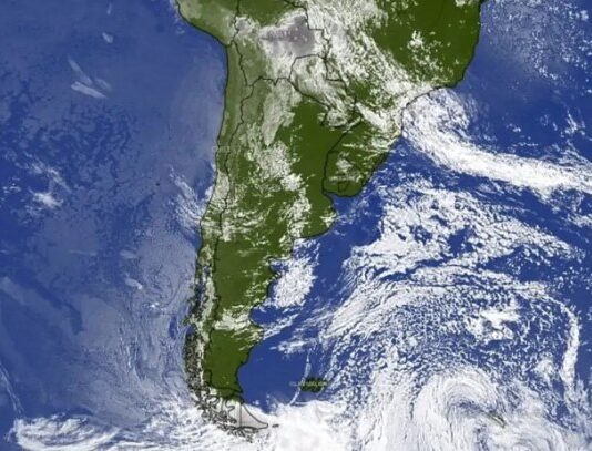 El pronóstico para este viernes en el país: Pulso de aire frío avanza sobre el área central