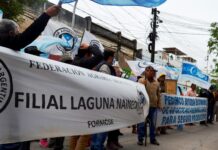 LAGUNA NAINECK: Pequeños productores reclamarán frente a Casa de Gobierno una audiencia con Insfrán ante la crisis del sector