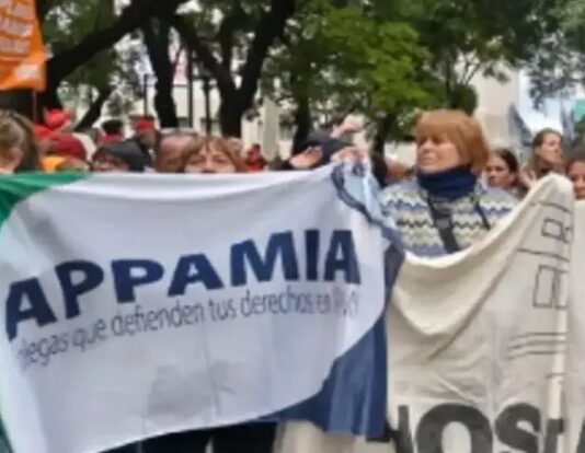 Médicos y odontólogos de PAMI harán un paro nacional de 96 horas por reclamos salariales