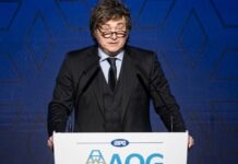 Milei: «que los argentinos no llegan a fin de mes es una pelotudez, ¿cómo viven 10 días sin comer ni beber?»